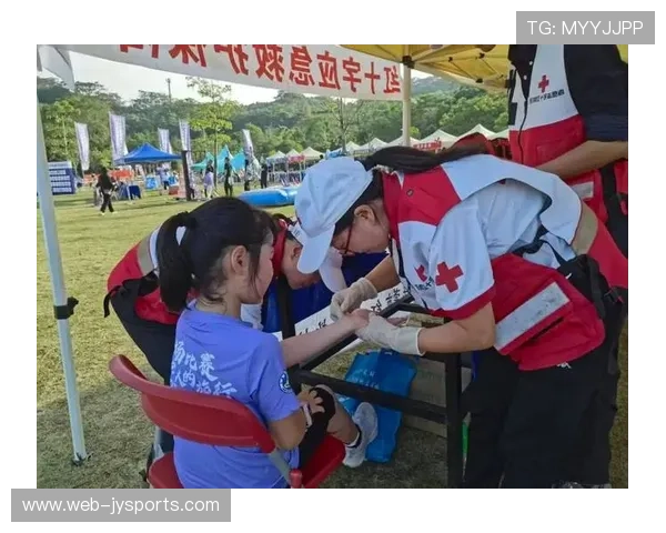 户外赛事设置医疗站点 提供急救服务